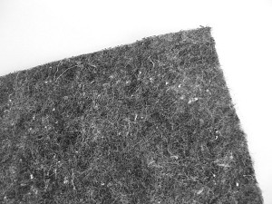 Netkaná geotextilie z recyklovaného polyesteru